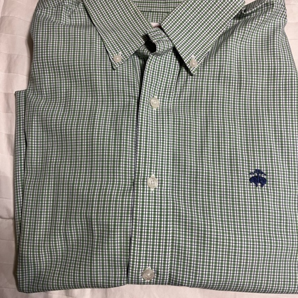 Short sleeve M button up Brooks Brothers plaid shirt green and blue